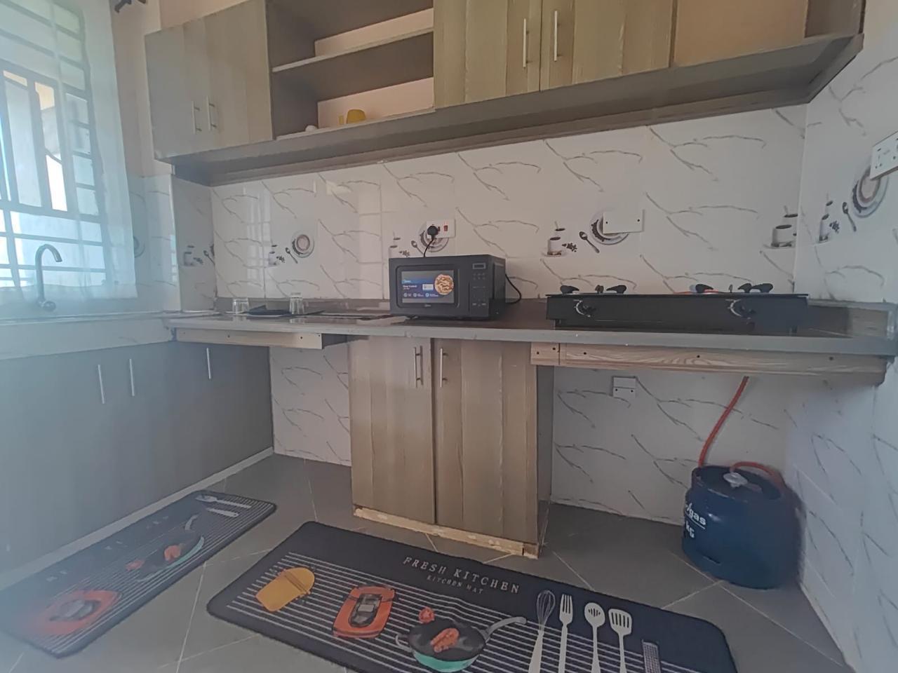 1 Bedroom with Kitchen